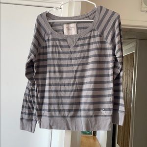 Abercrombie & Fitch size M long sleeve shirt